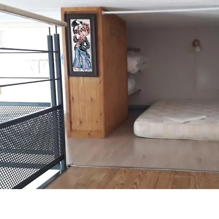 Situe Au Sein D'une A Pour 4 A 6 Personnes, 1 Chambre, 1 Mezzanine Bareges